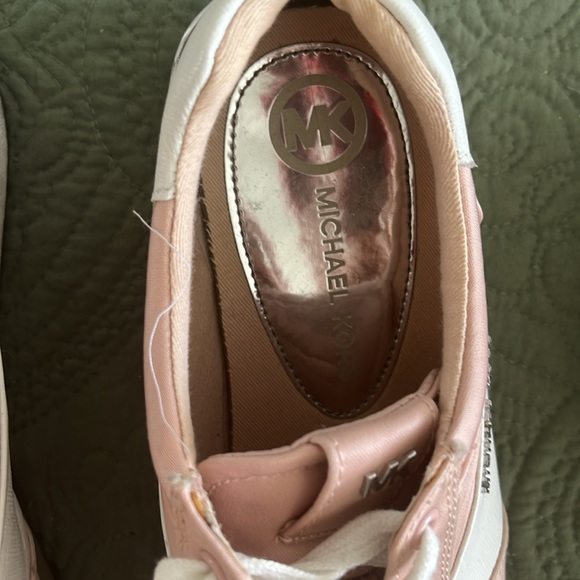 Michael Kors Pink and White Sneakers Retro-Inspired Design - Picture 2 of 9